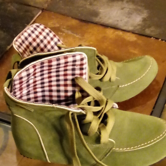 Booties - Picture 3 of 5